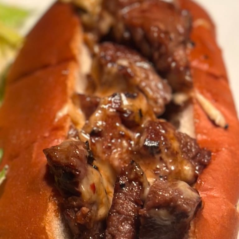 Juicy Steak Delights: A Meat Lover's Paradise